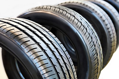 Choosing the Right Tires: A Complete Tire Buying Guide